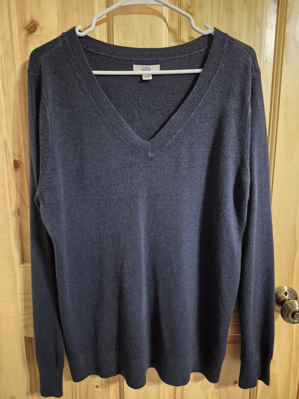 Croft & Barrow Navy V-Neck Women's Sweater